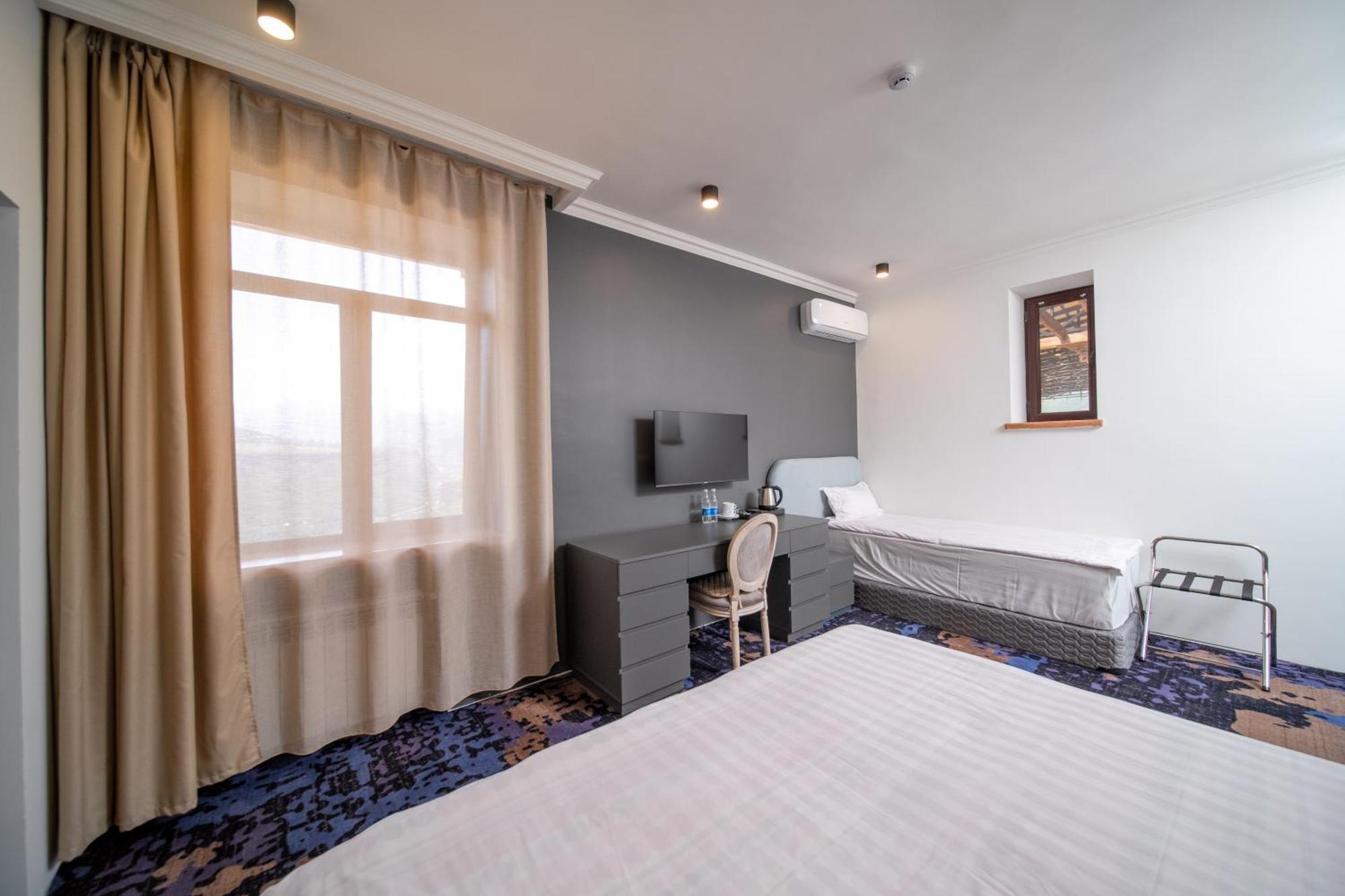 Kefilyan Family Hotel Sanain Eksteriør bilde