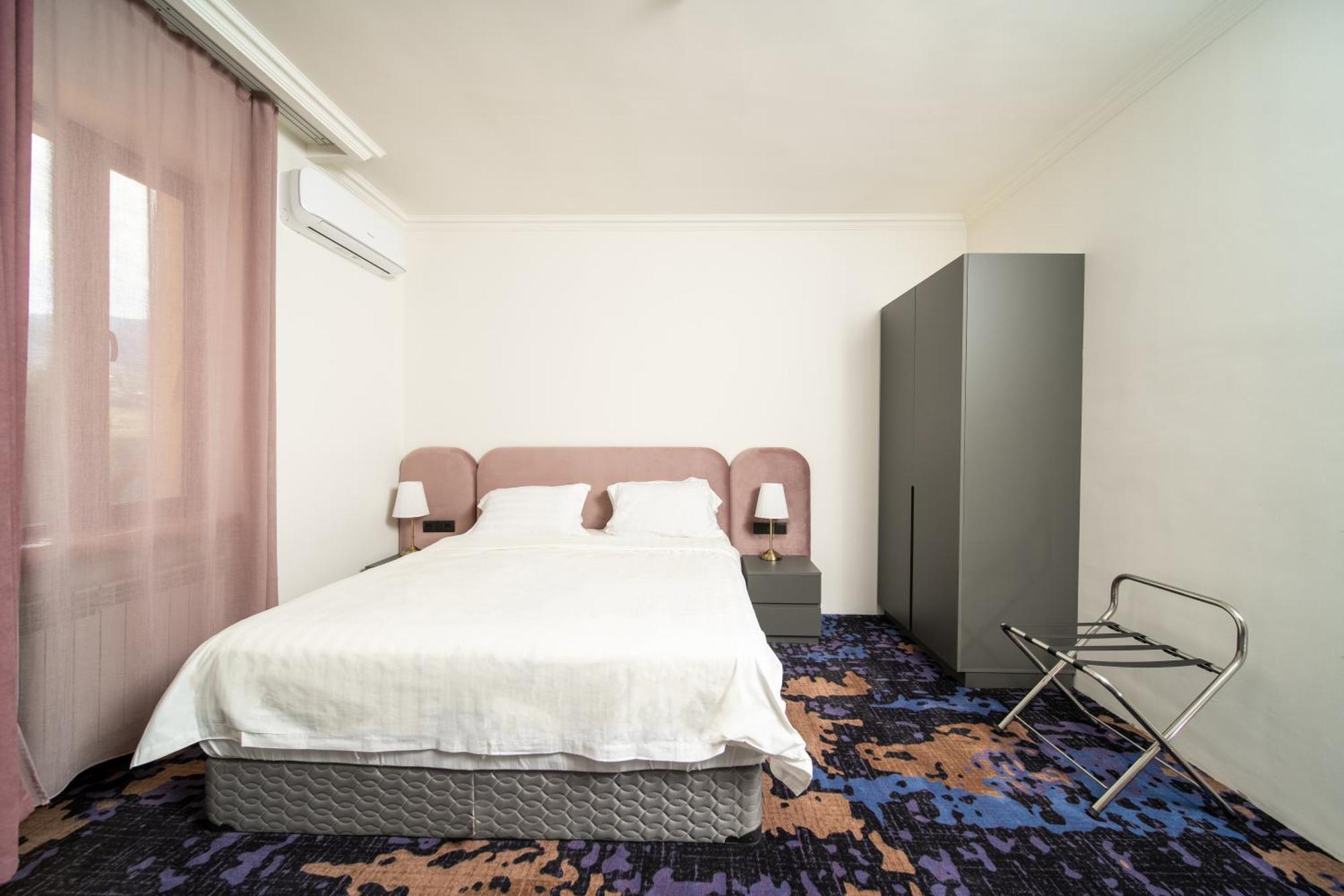 Kefilyan Family Hotel Sanain Eksteriør bilde